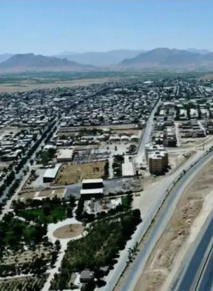 زمین شهرک نیروی انتظامی 200 متر سند تک برگ