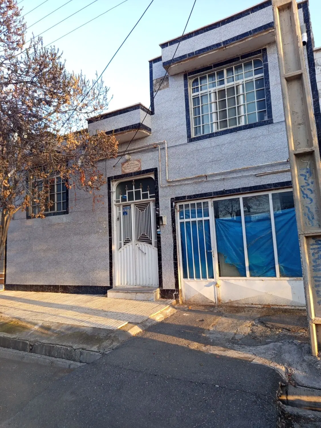 ویلایی همراه با مغازه شهرک ولیعصر