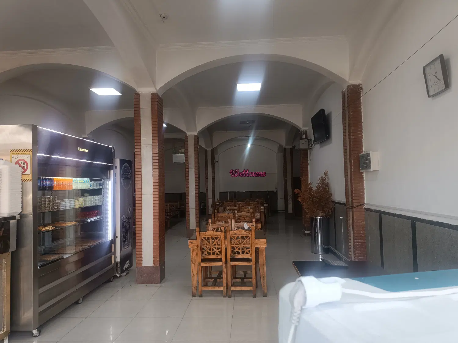 اجاره مغازه حدود ۲۰۰ متر در حسنی