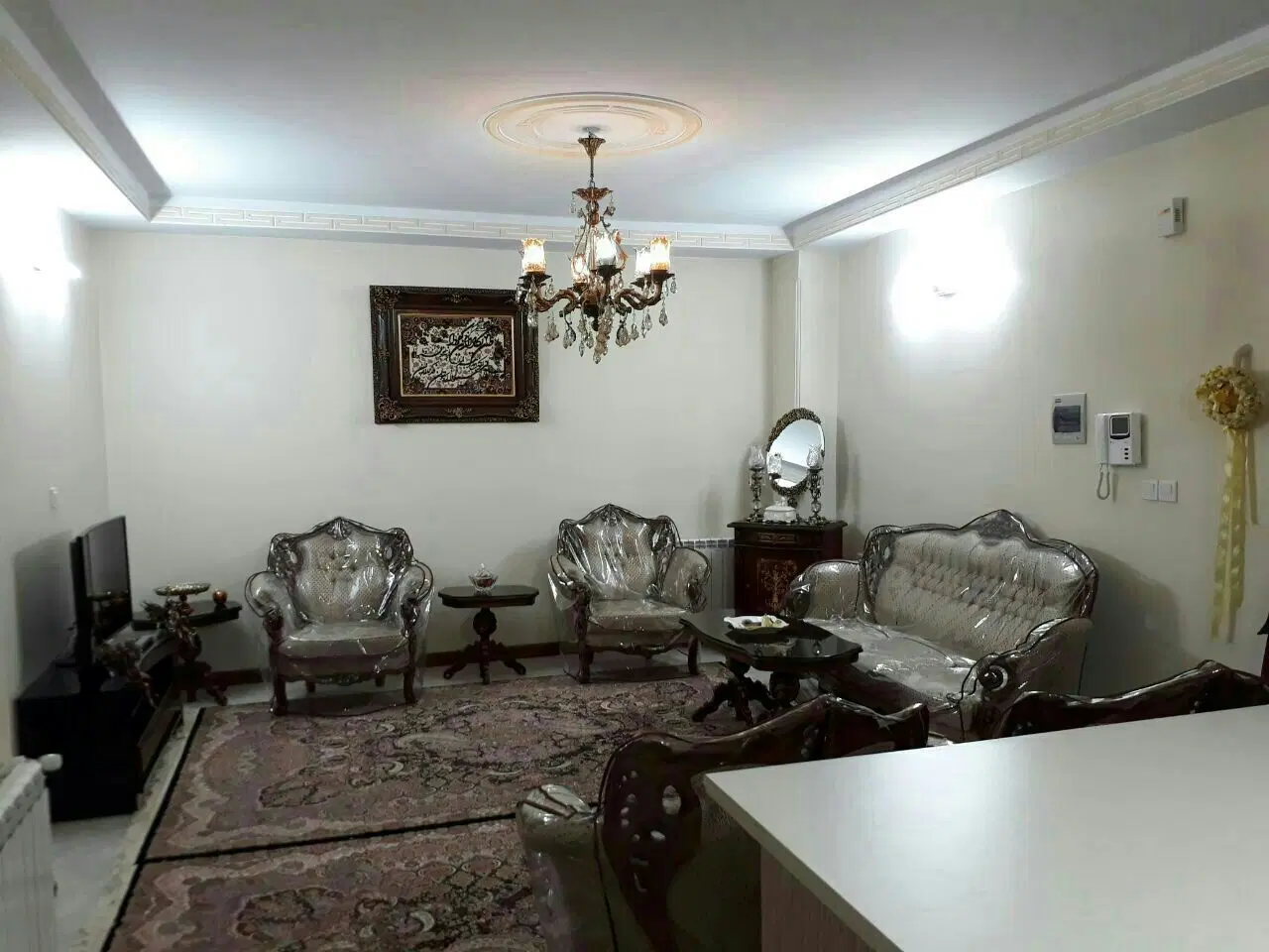 ۶۵ متر خشکبارچی (۲خواب)