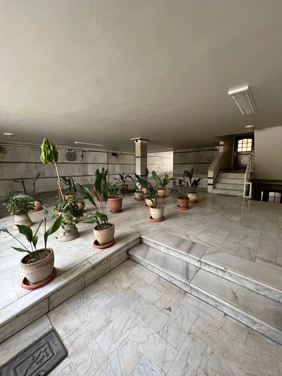 410 متر خانه در راتق ، منیریه