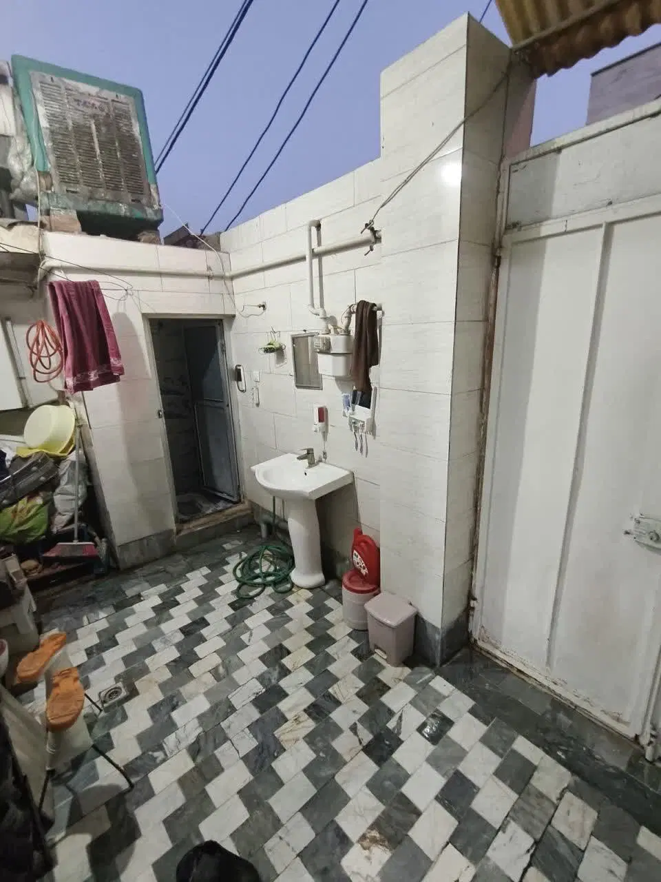 منزل مسکونی در وسط شیخ آباد