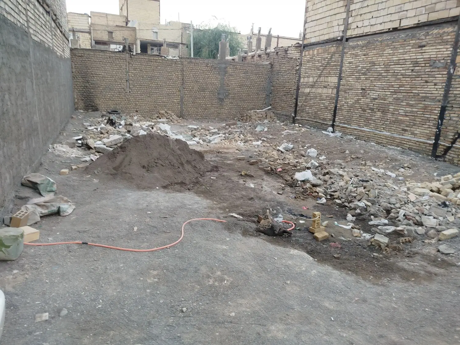 زمین آماده ساخت وساز۱۵۰متری