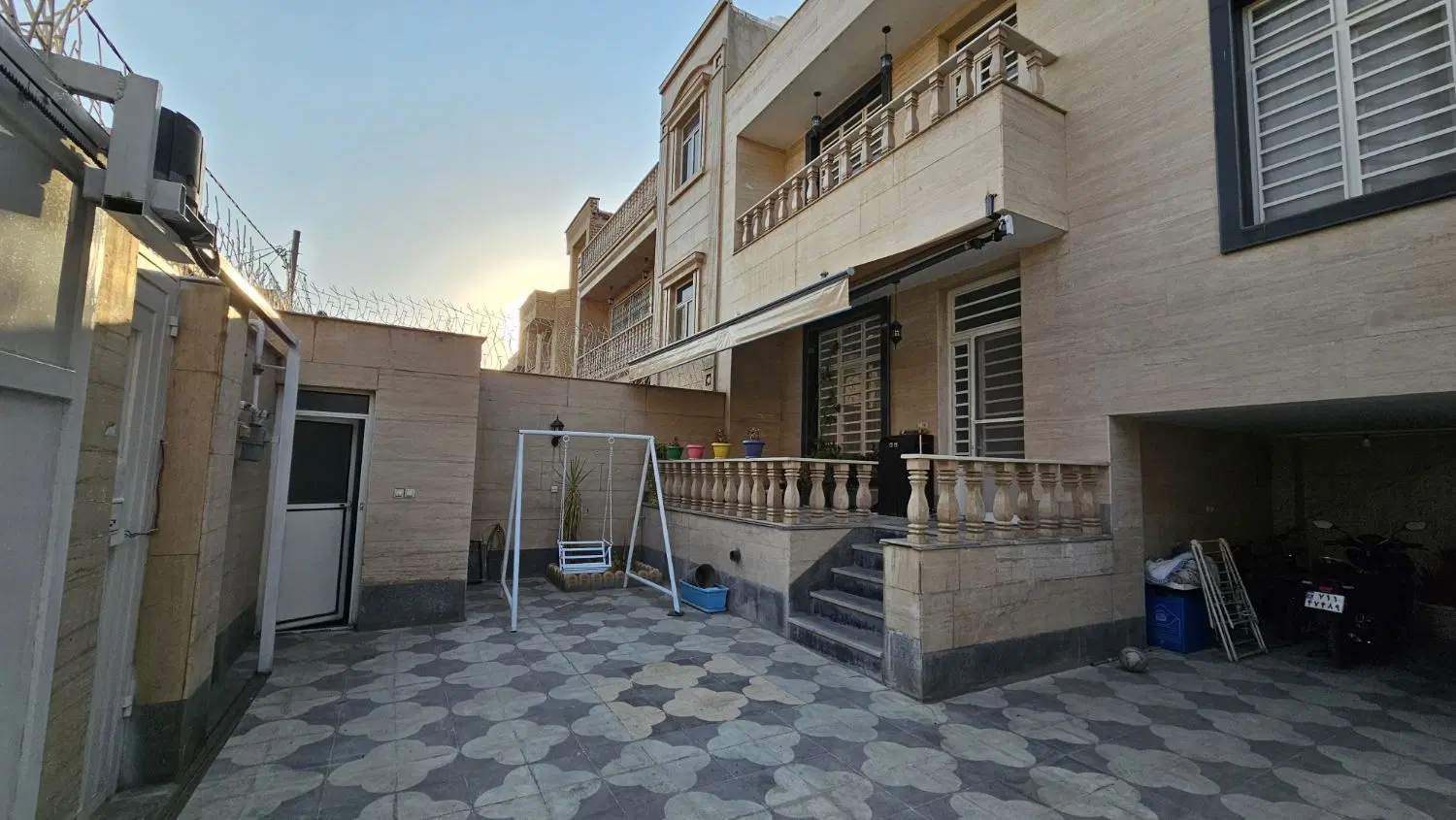 اجاره طبقه دوم منزل دو خوابه در شهرک پرستو