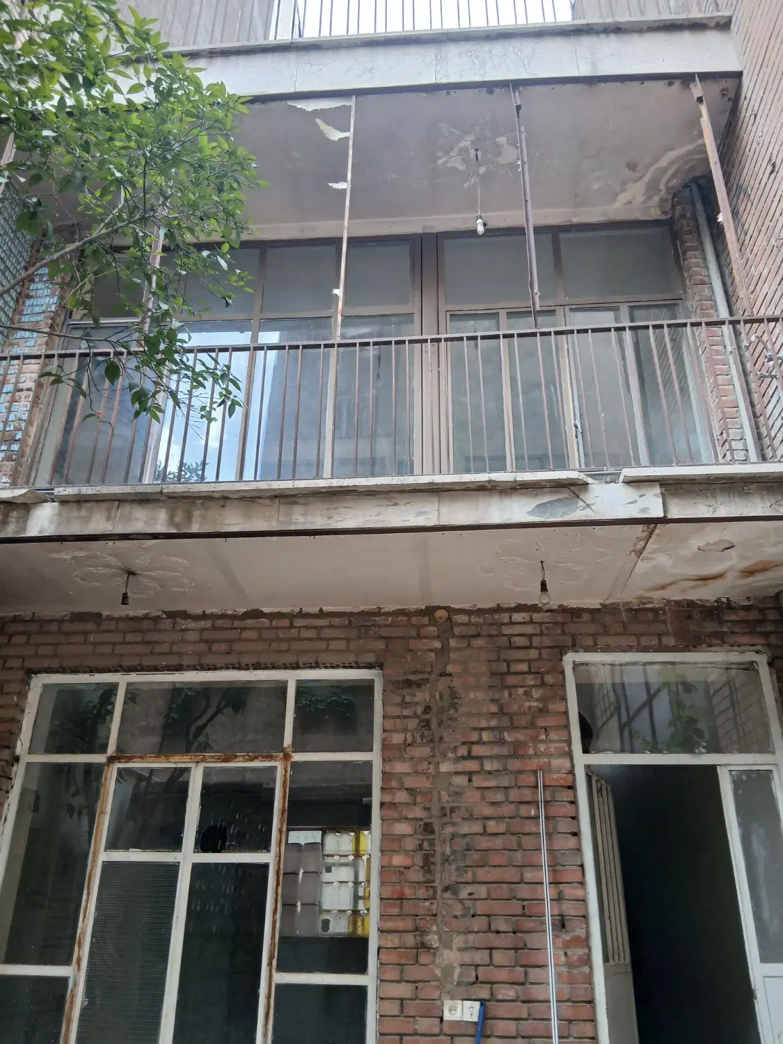 خانه کلنگی ۸۰متری