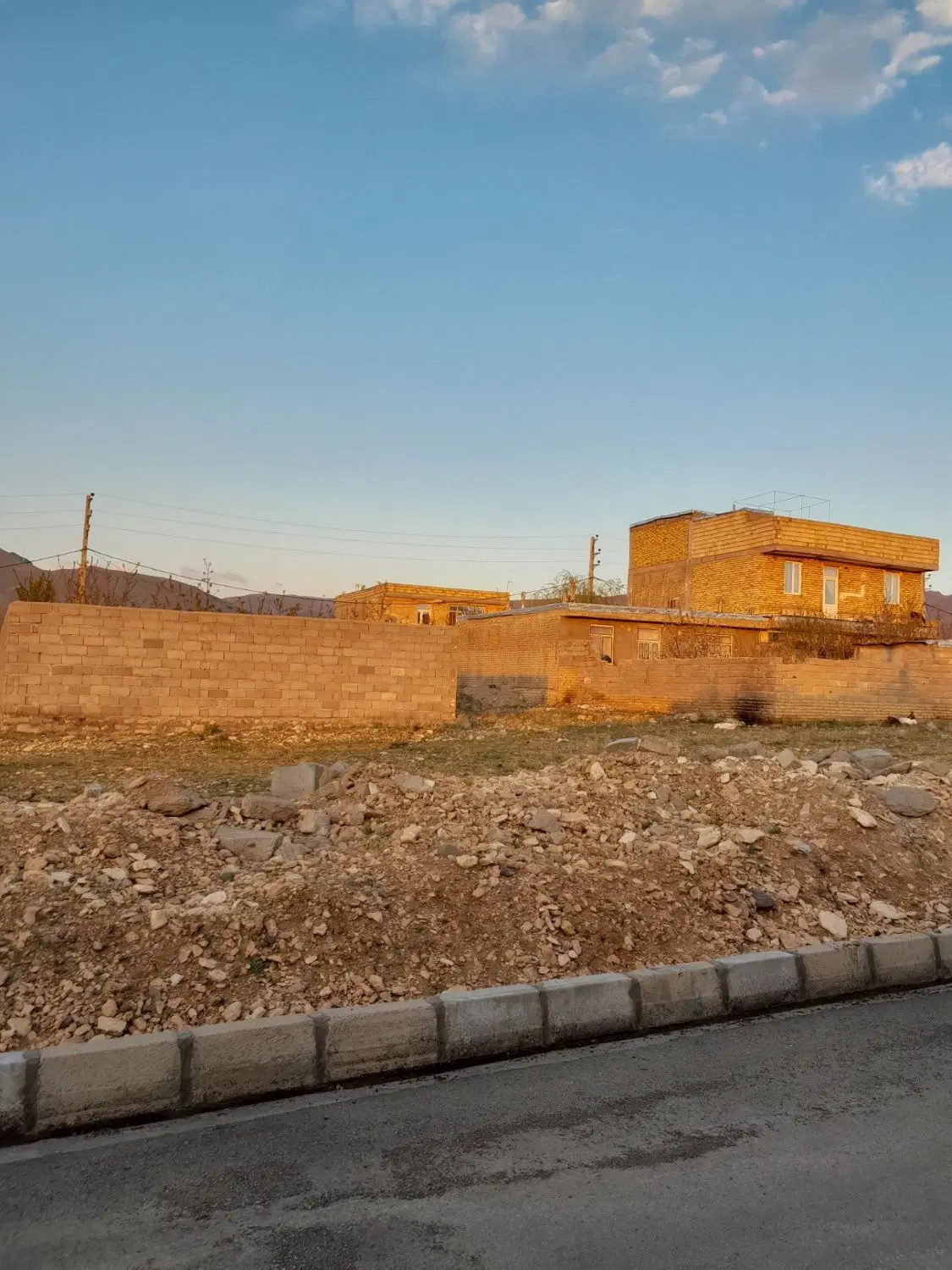 زمین۲۰۰متری خیابان کوهسارارمغانخانه
