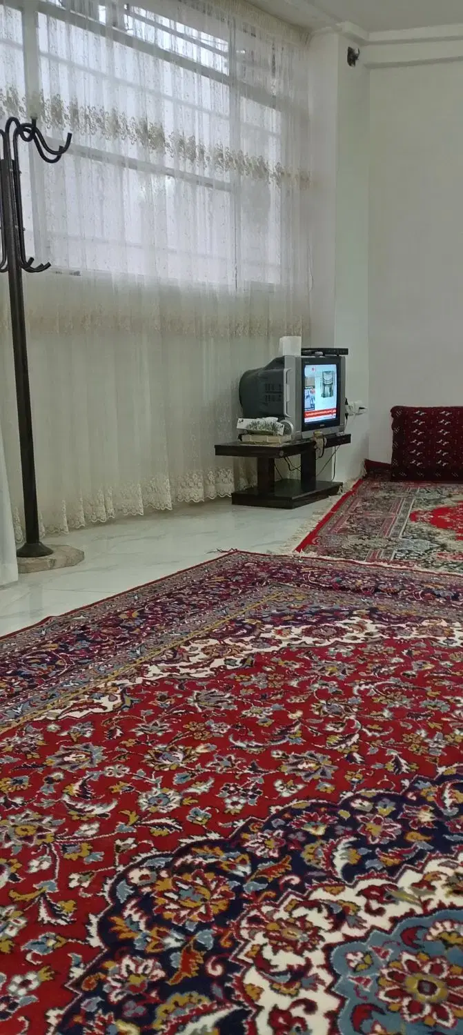 سوئیت نقلی بوژان دربست