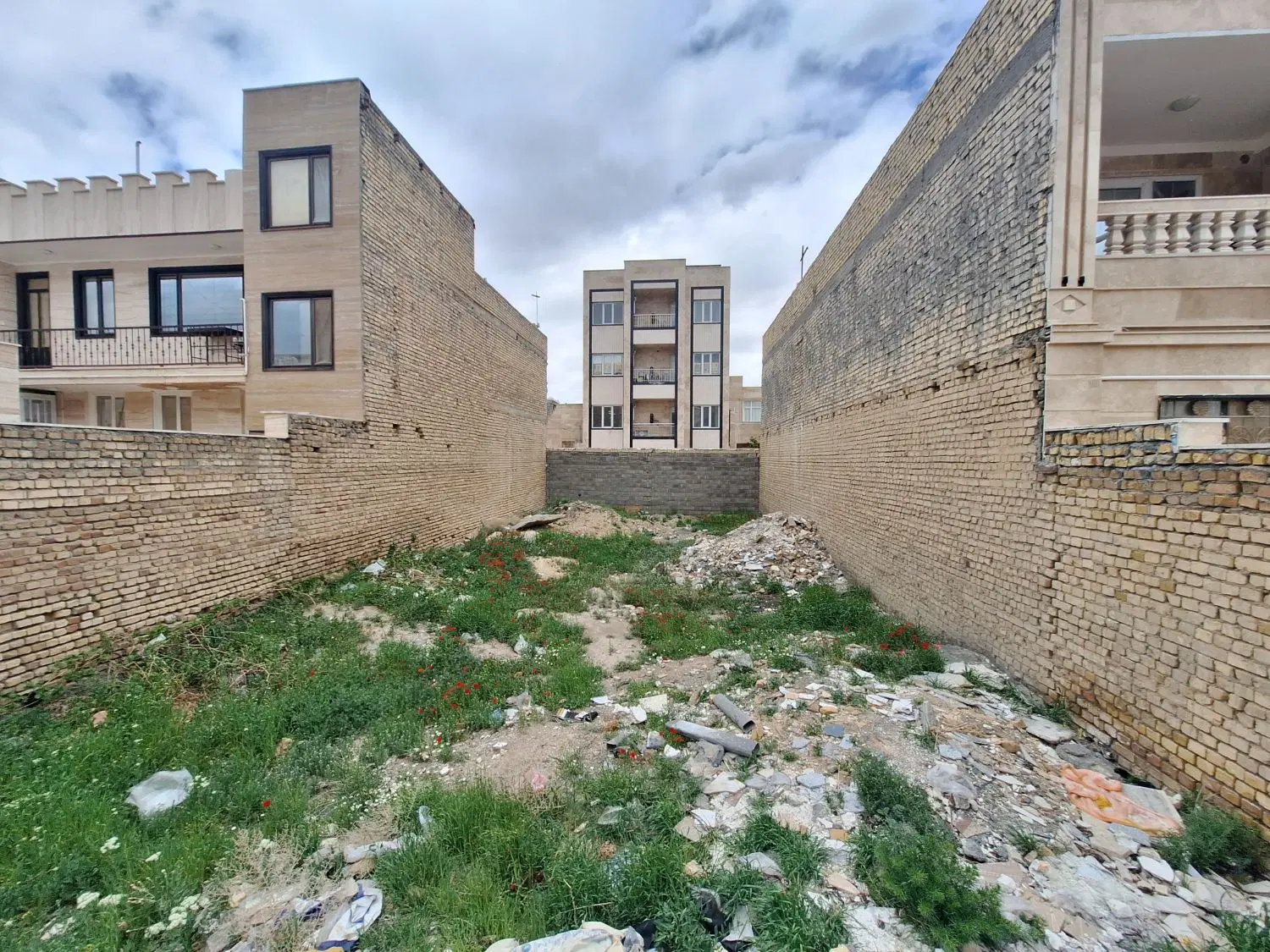 زمین مسکونی فروشی