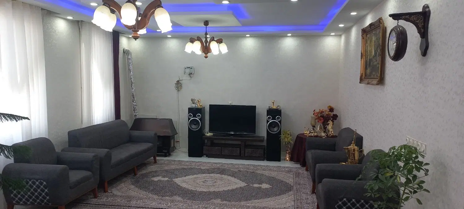 آپارتمان‌‌۱۱۴متری‌فروشی‌در‌عظیمیه‌میدان‌بعثت