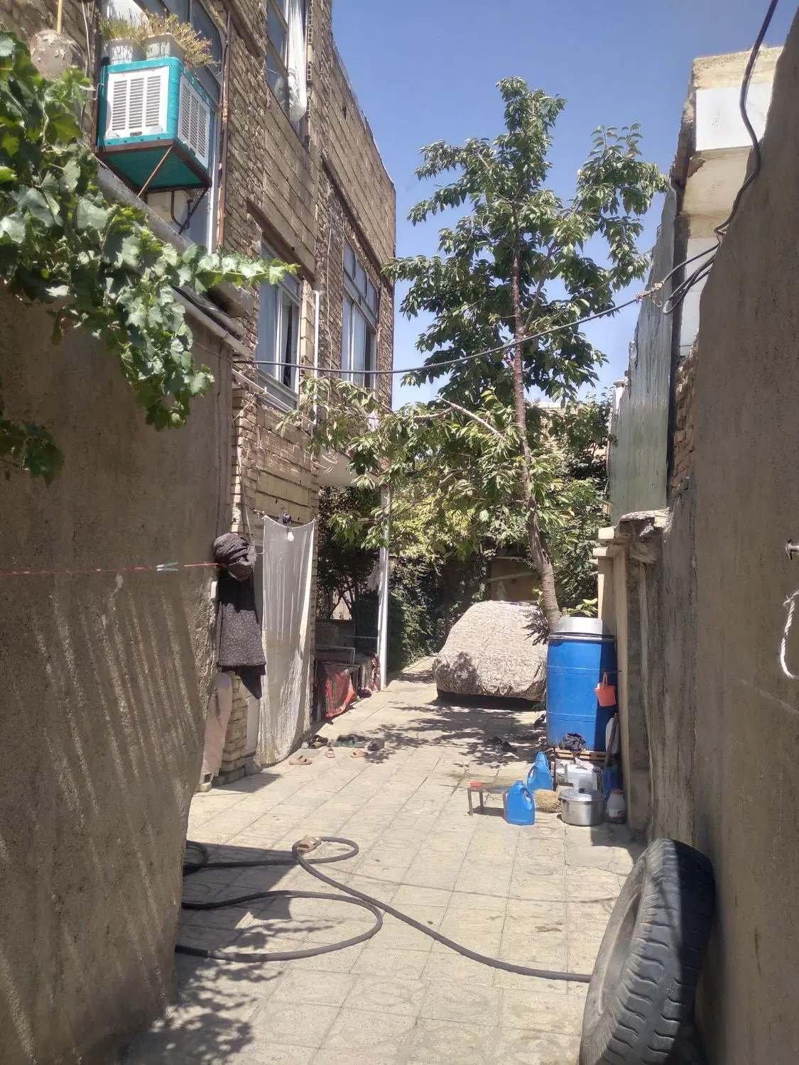 خانه ویلای ۲طبقه پاین طبقه بالا ۲واحد