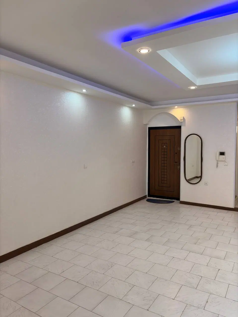 آپارتمان ۸۳ متری در خیابان بسیج