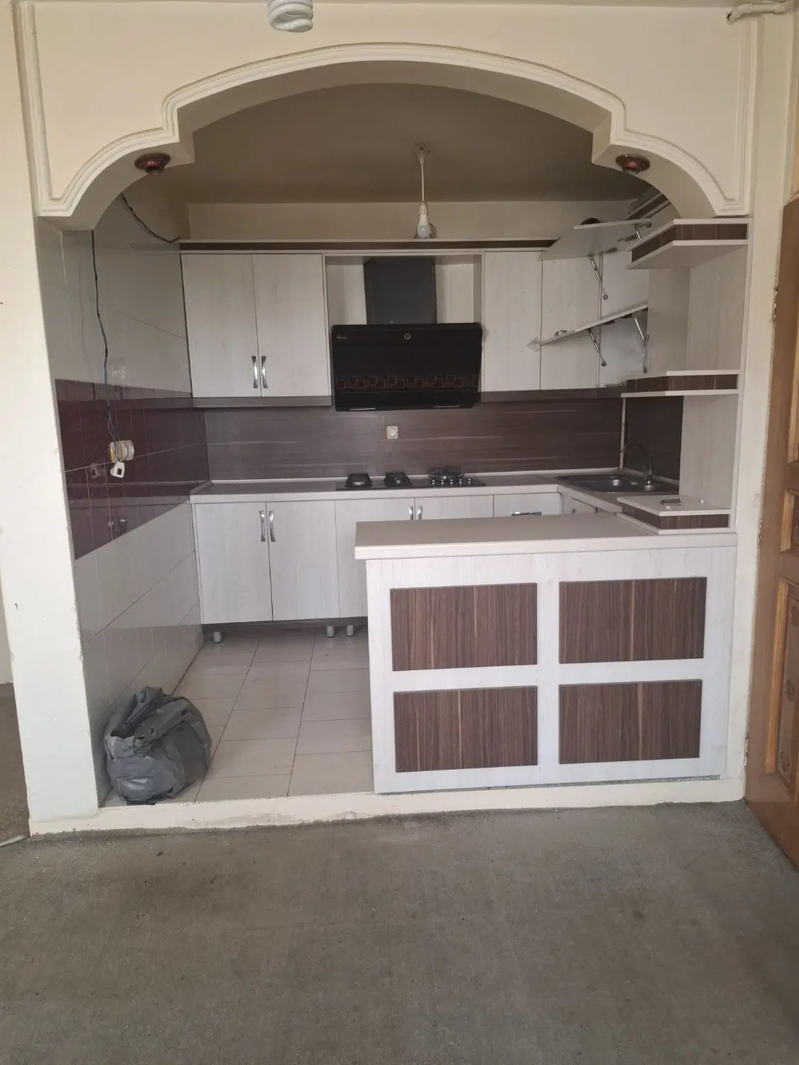 رهن و اجاره واحد بسیار تمیز در مرکز شهر