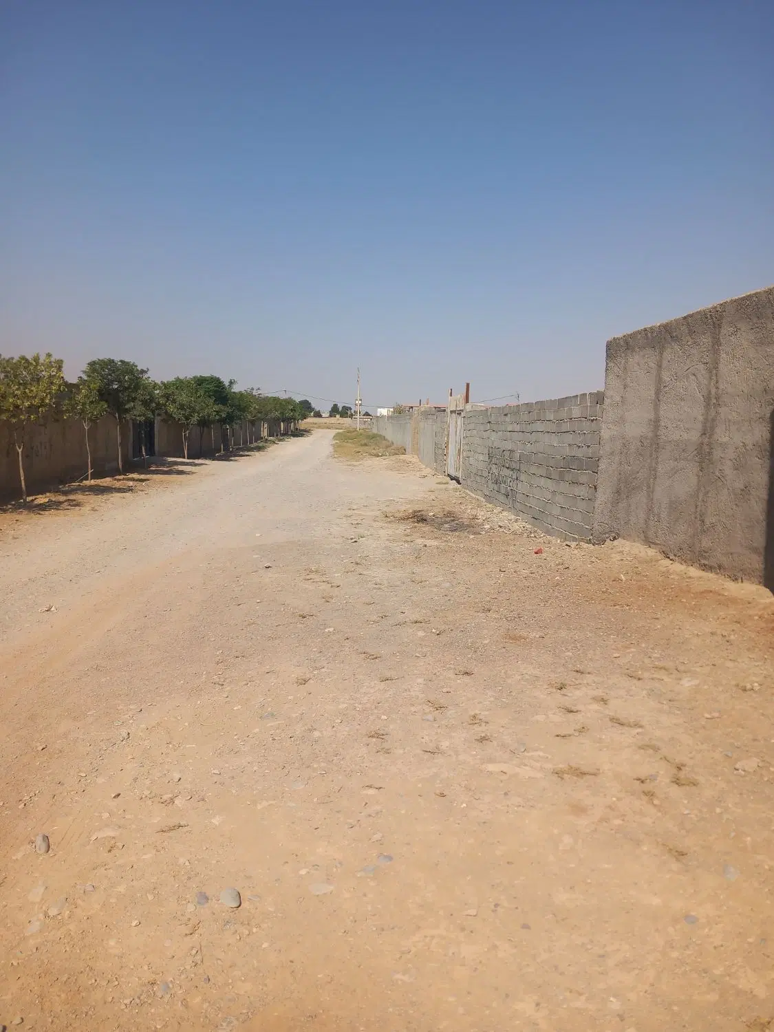 ۵۰۰ متر چهار دیواری در احمد آباد
