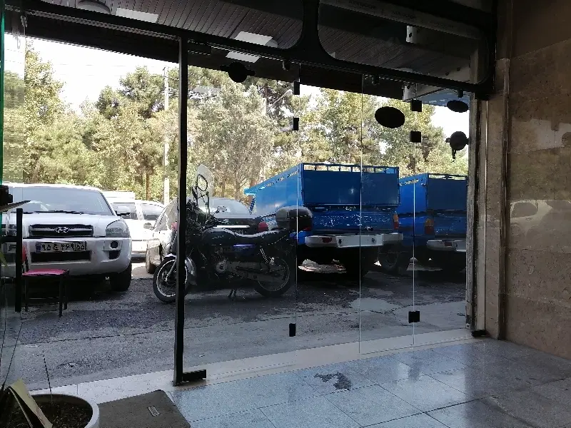 مغازه فروشی