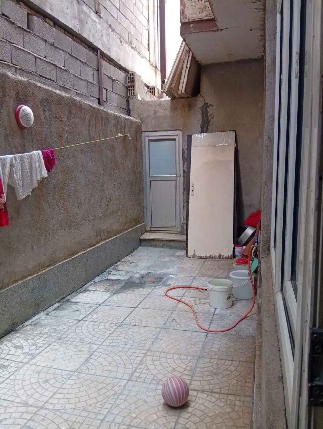 رهن و اجاره‌ ۱۰۰ متری در یوسف آباد