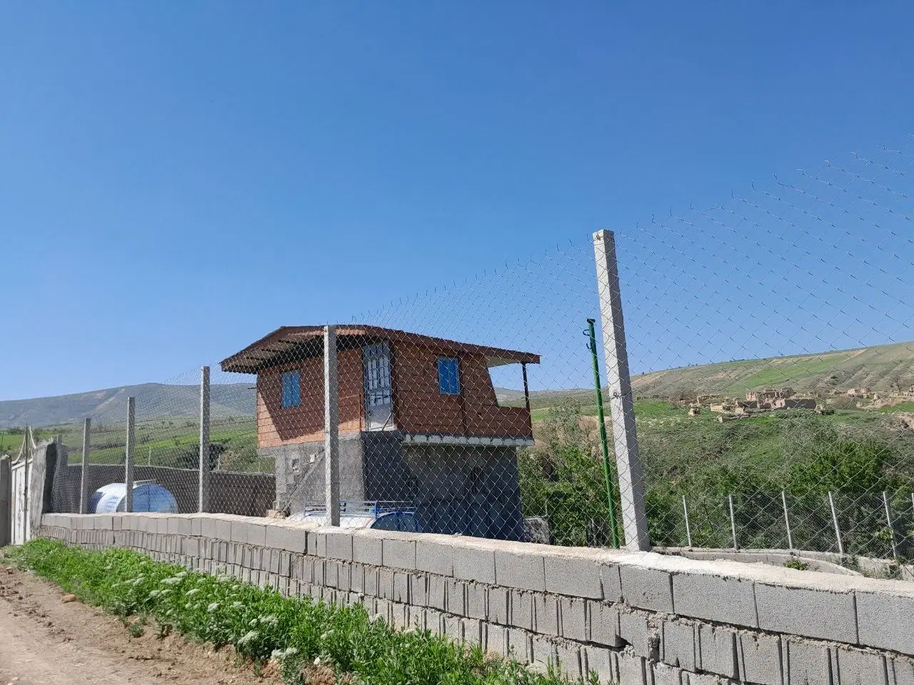 باغ (خانه باغ) زمین