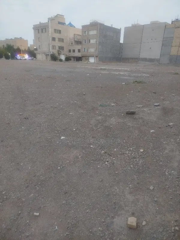 زمین ۲۴۰ متری جنوبی شهرک سازان اقبال پردیسان