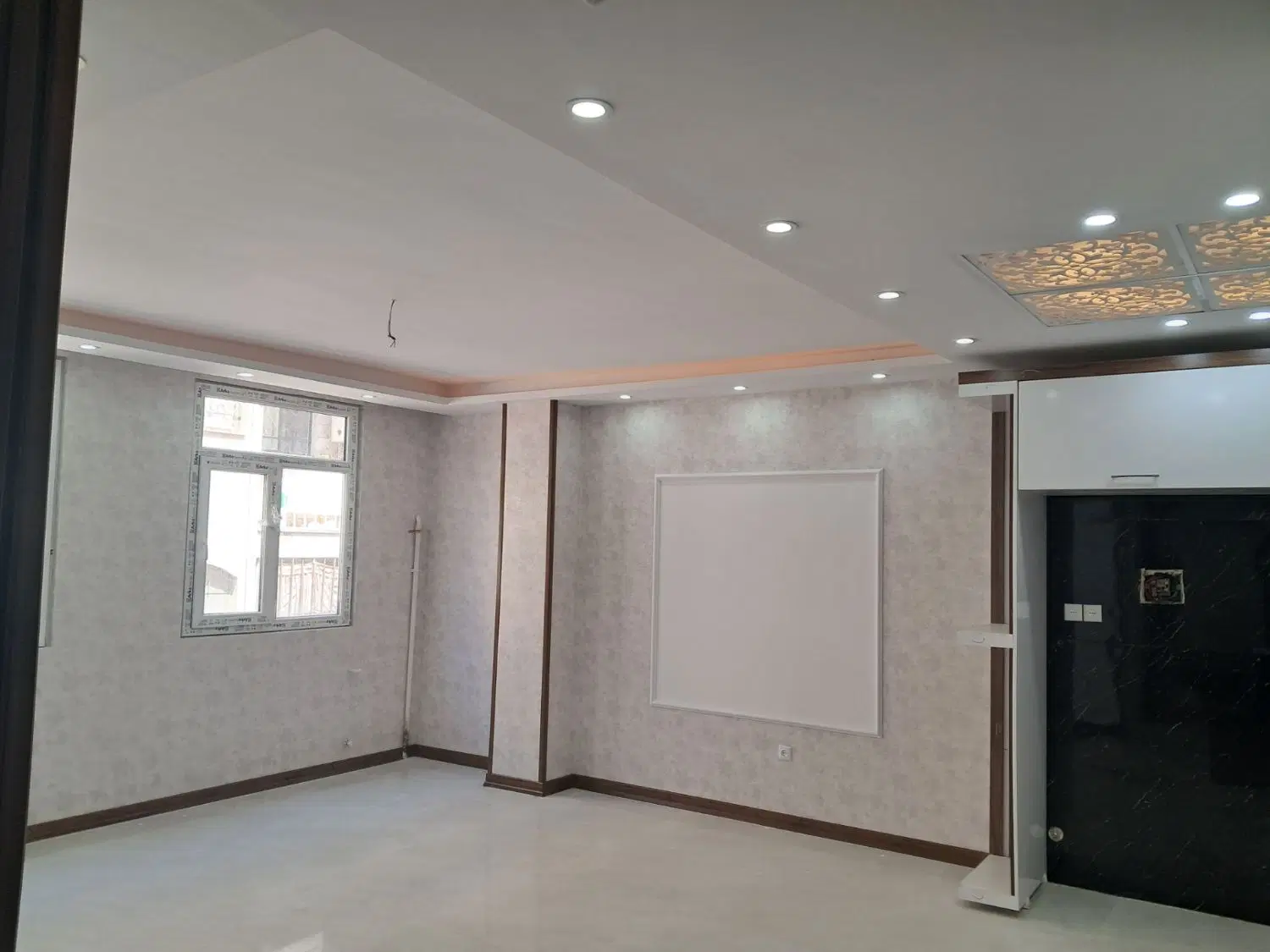 اندیشه فاز یک ۷۰ متری ۱۲ غربی