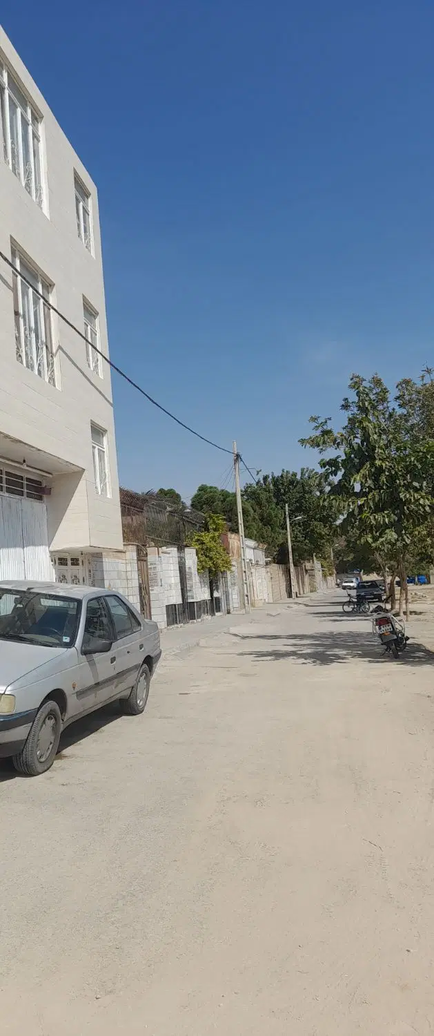 ۱۰۰متر زمین فروشی هست گلشهر آخر آونی عیش آباد