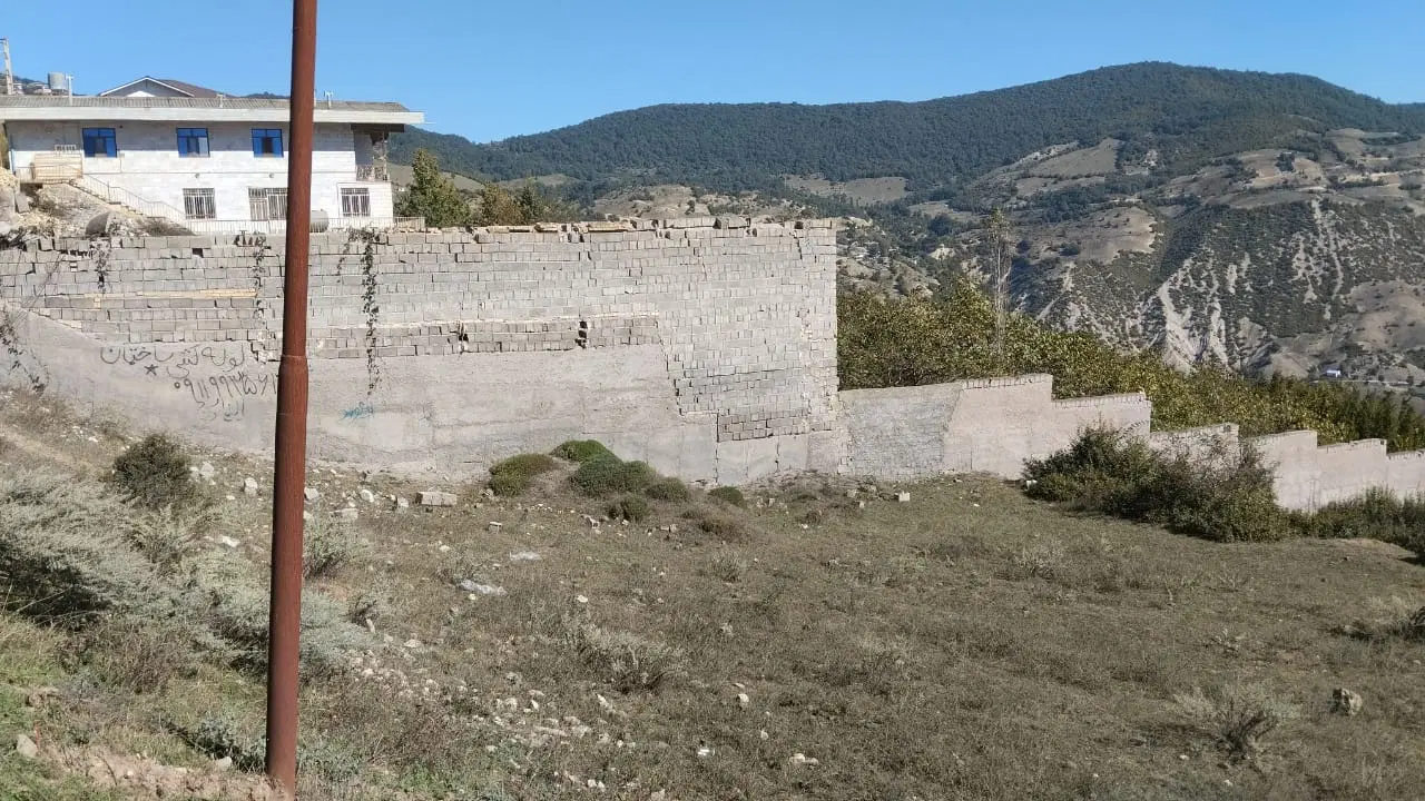 زمین در کلاردشت مشرف به دریاچه ولشت