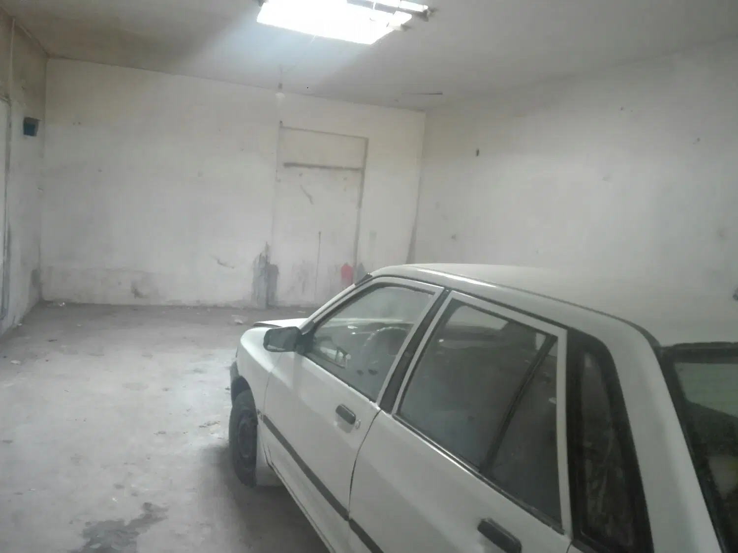 سالن اجاره ای(گاراژ)