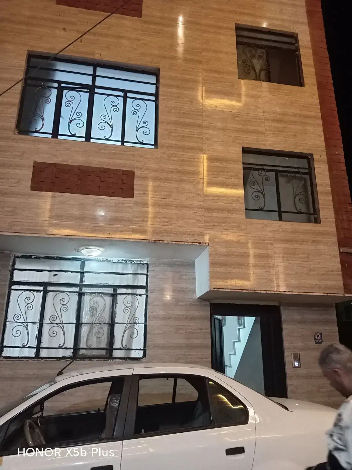 آپارتمان معاوضه با باغچه