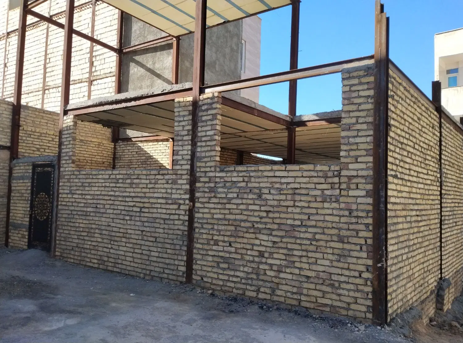فروش ساختمان نیمه ساز