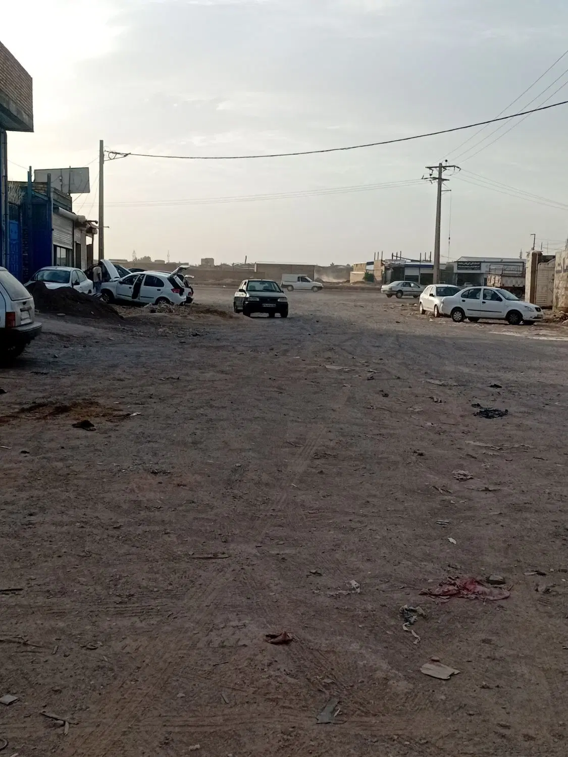 زمین .نزدیک ب میدان سپاه مفت