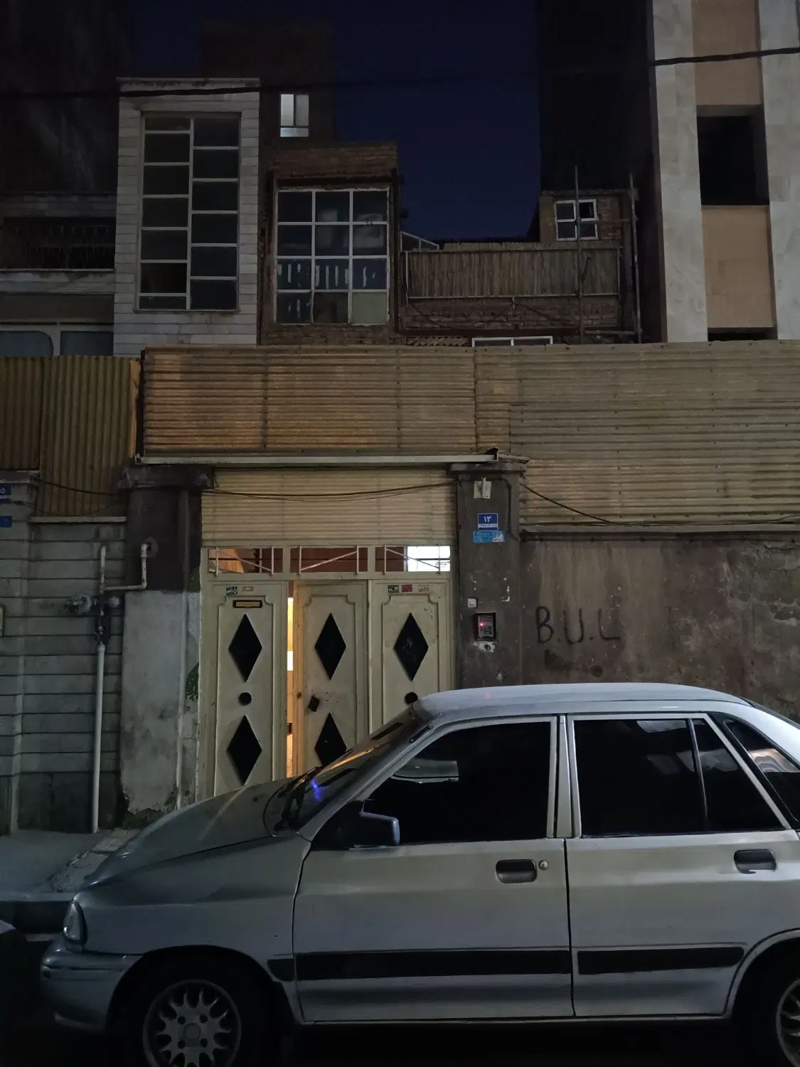 فروش منزل کلنگی 3 طبقه