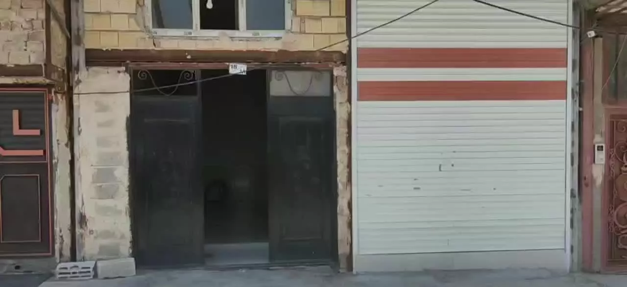 مغازه سر قفلی