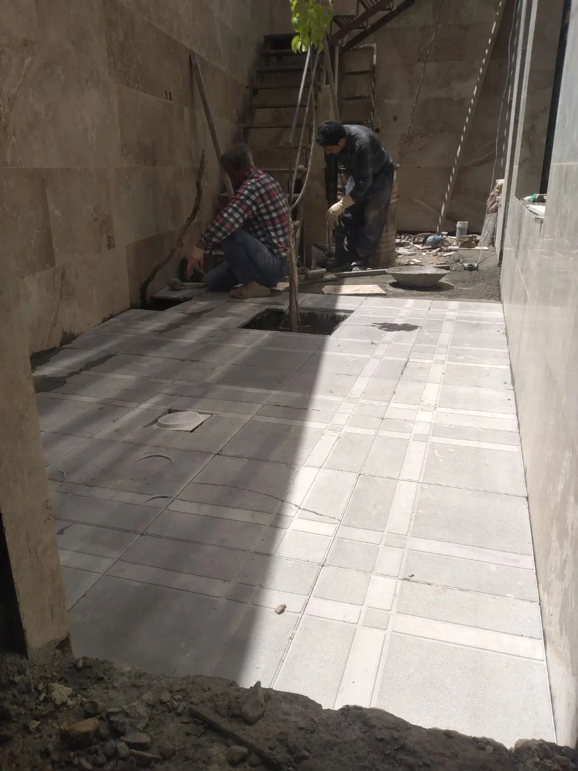 خانه ویلایی امام خمینی ۱۲(مرحله گچ خاک)