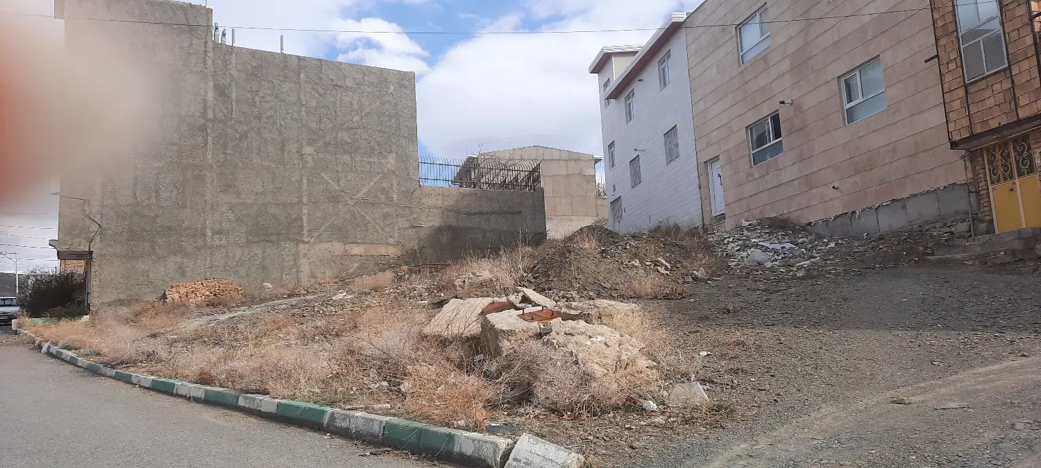 زمین مسکونی سه بر با سند تک برگ