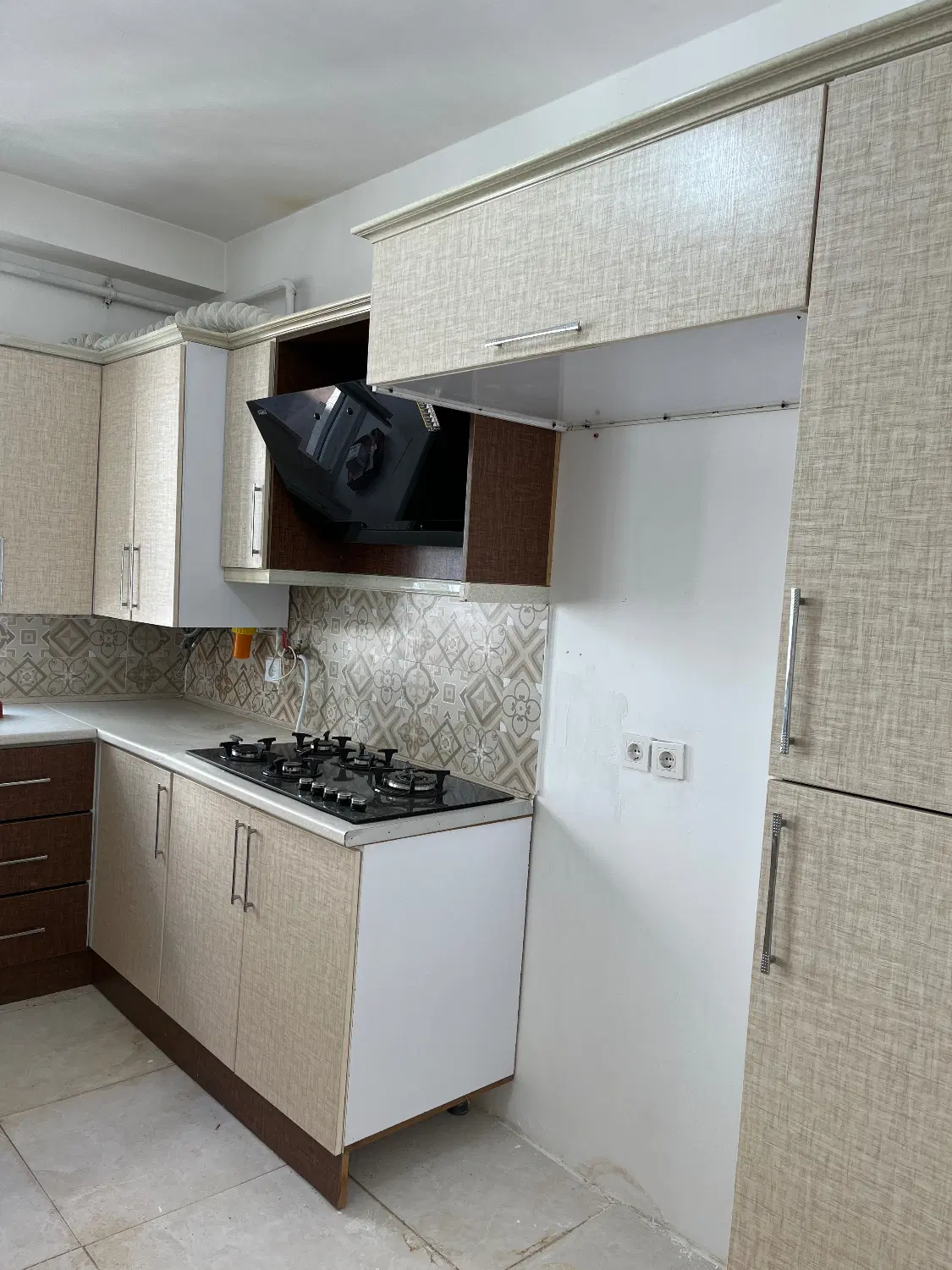 اپارتمان در شهرک