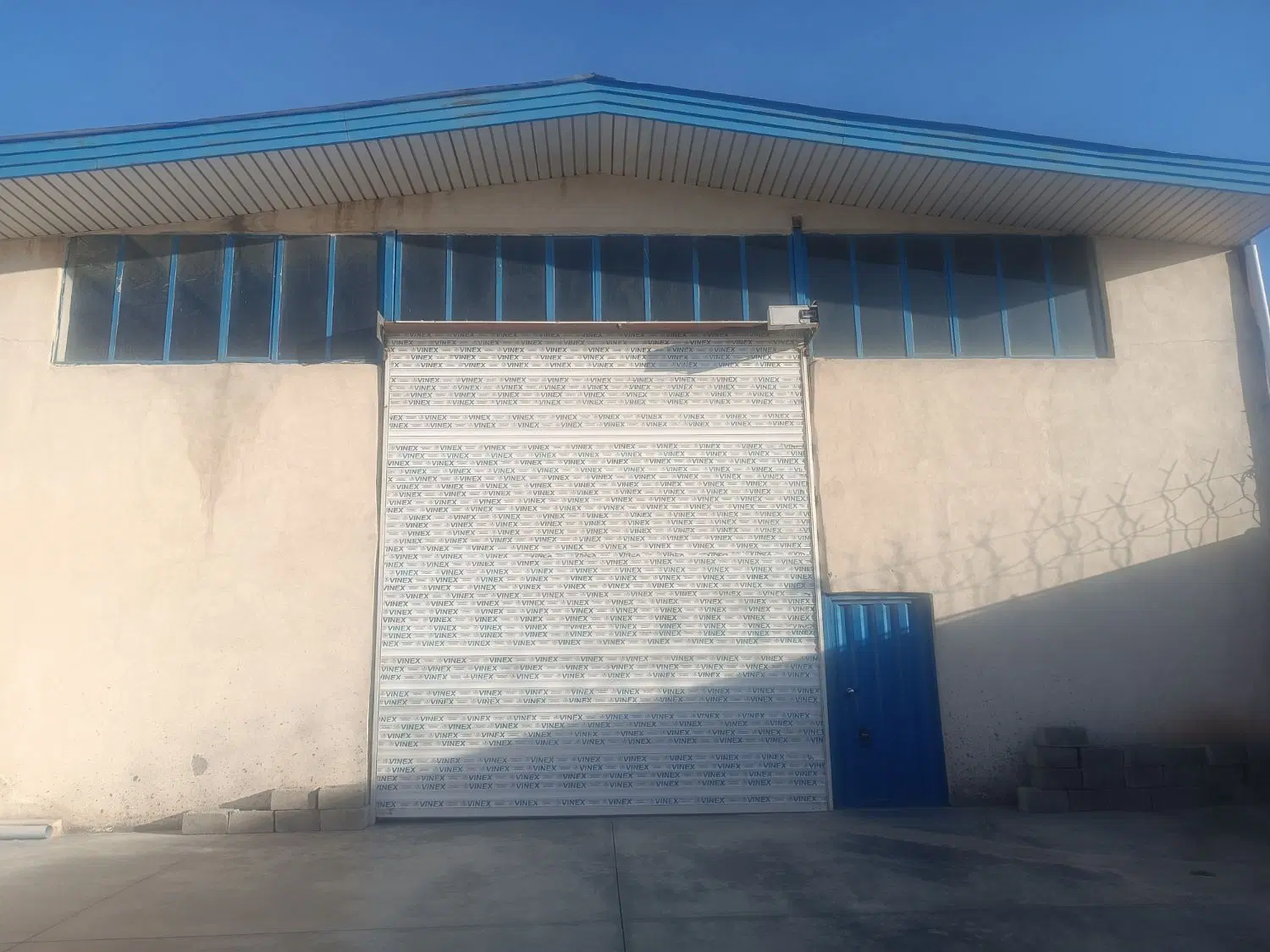 فروش سالن 370 متر