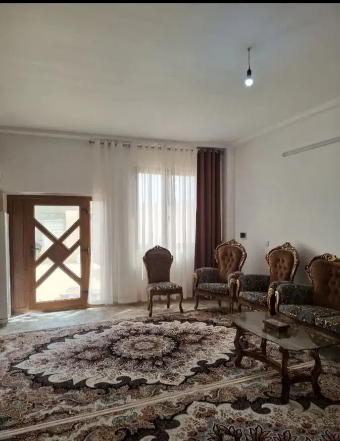 هم خانه یا همخونه