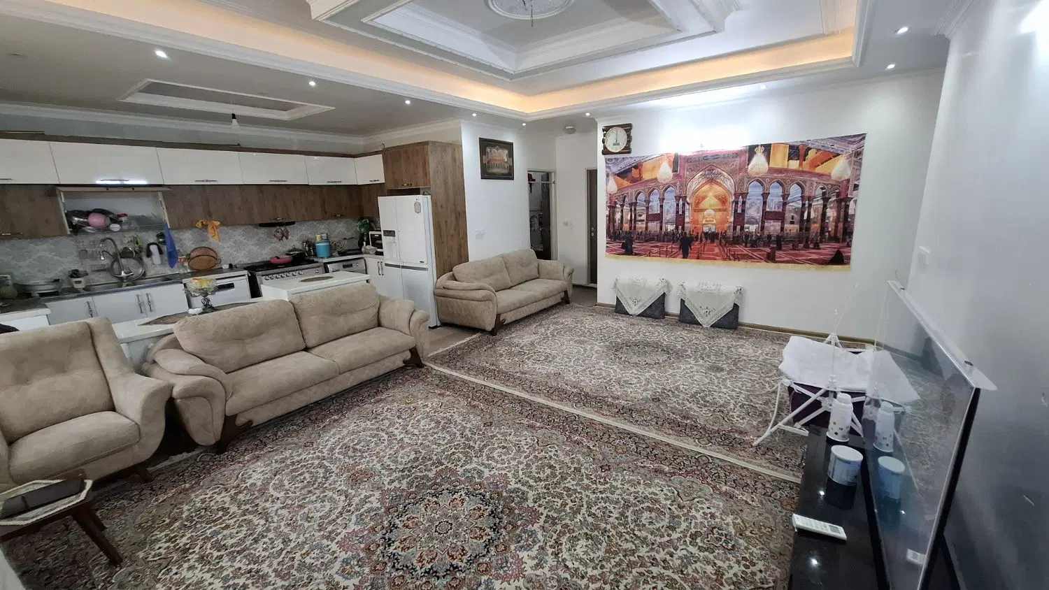 آپارتمان ۹۱ متری کوچه رهبر