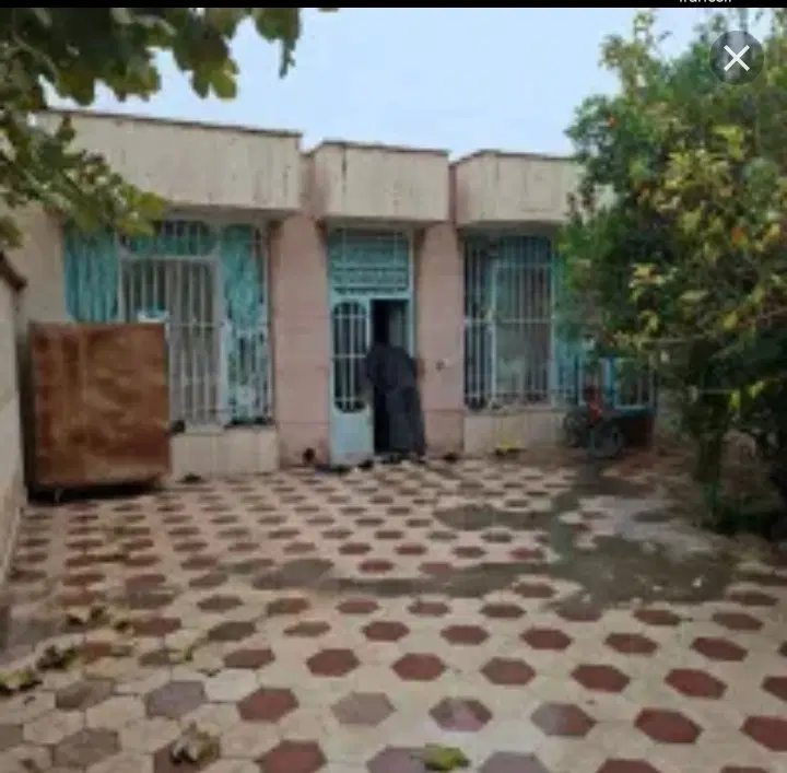ملک قدیمی 300متر