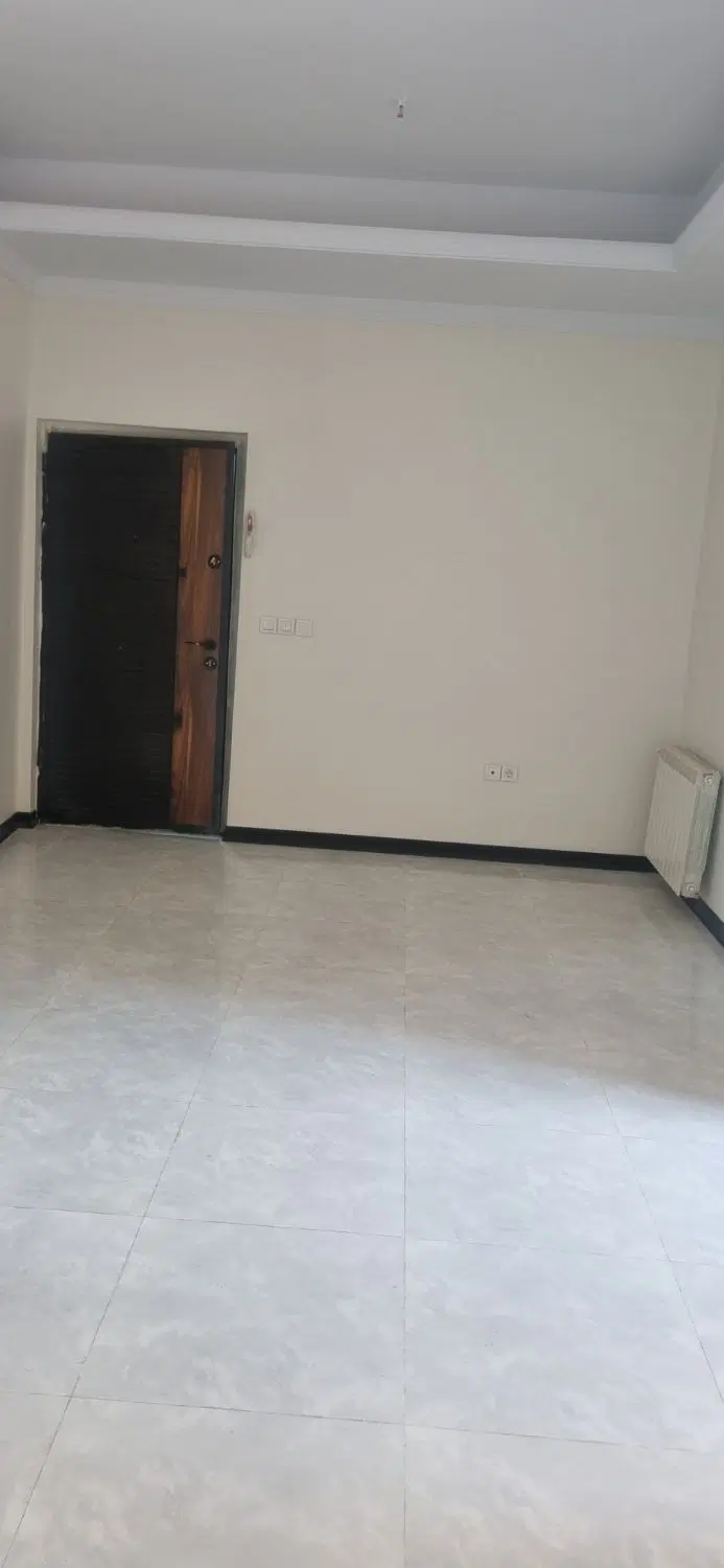 خانه کلنگی ۲۰۰ متری بر ۸
