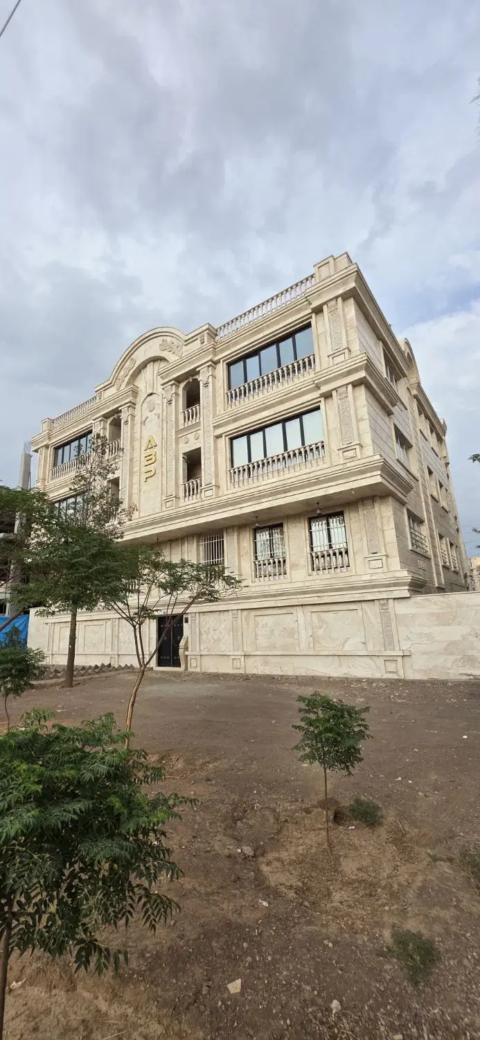 ۱۴۵ متر ۳ خواب _ تاپ لوکیشن فاز۱_ لوکس با سند