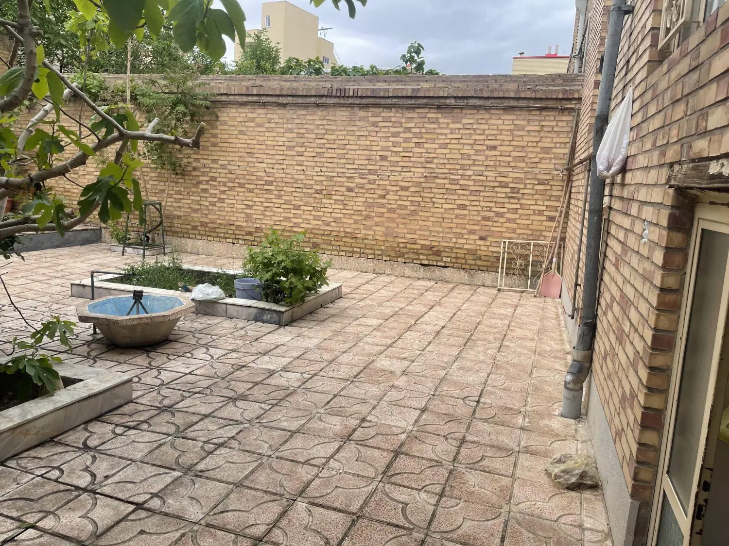 حیاط کلنگی اول چایکنار ۲۰۰ متر