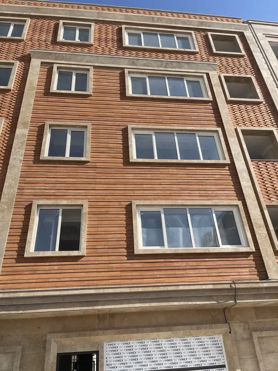 فروش ویلایی هجرت 255متره
