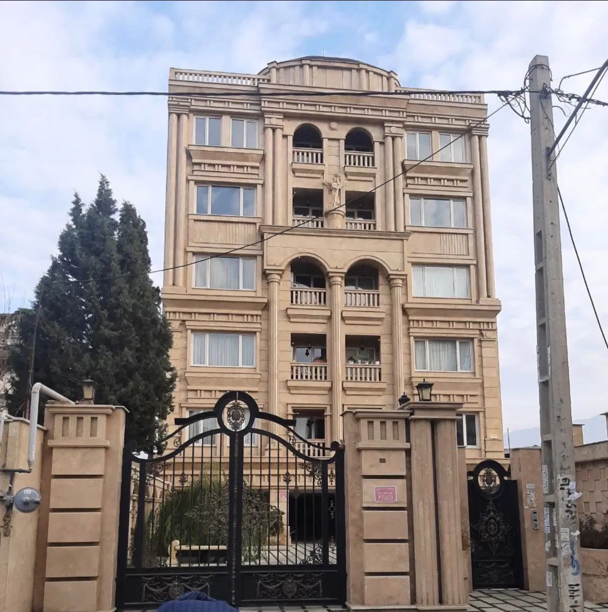 ۷۸ متری دو خوابه منظریه پنجم شرقی