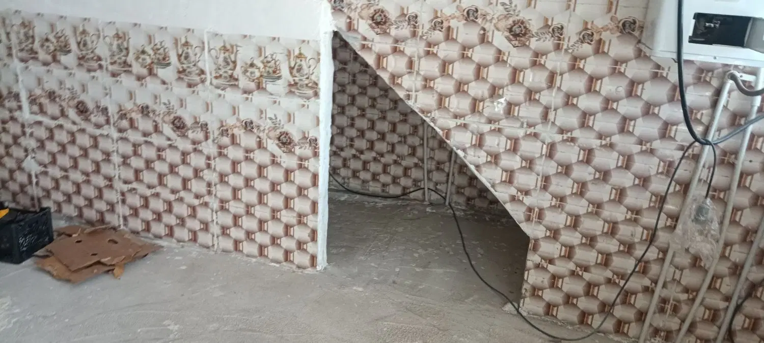 انبار و خانه