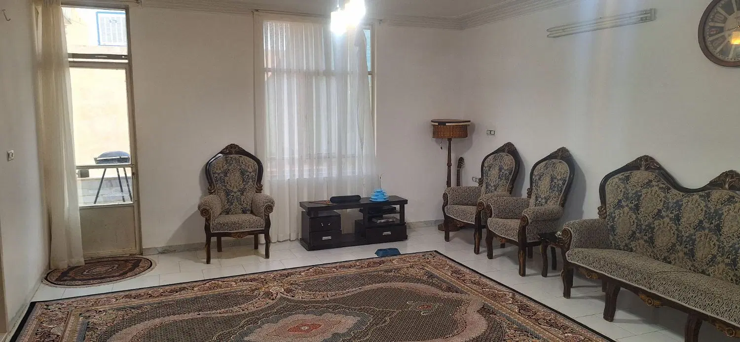 خونه نیمه ویلایی واقع در بهارستان