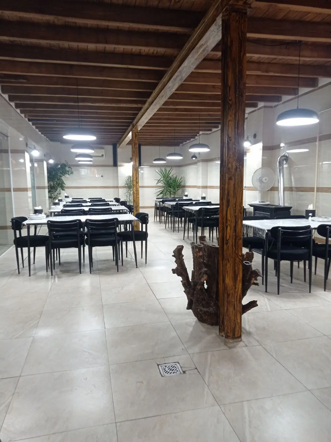 اجاره کافه و رستوران