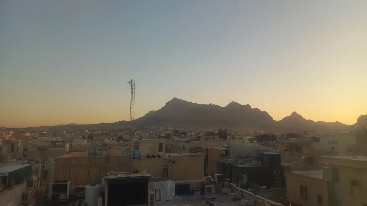 فروش ویلایی خاقانی ۳۰۰ متری