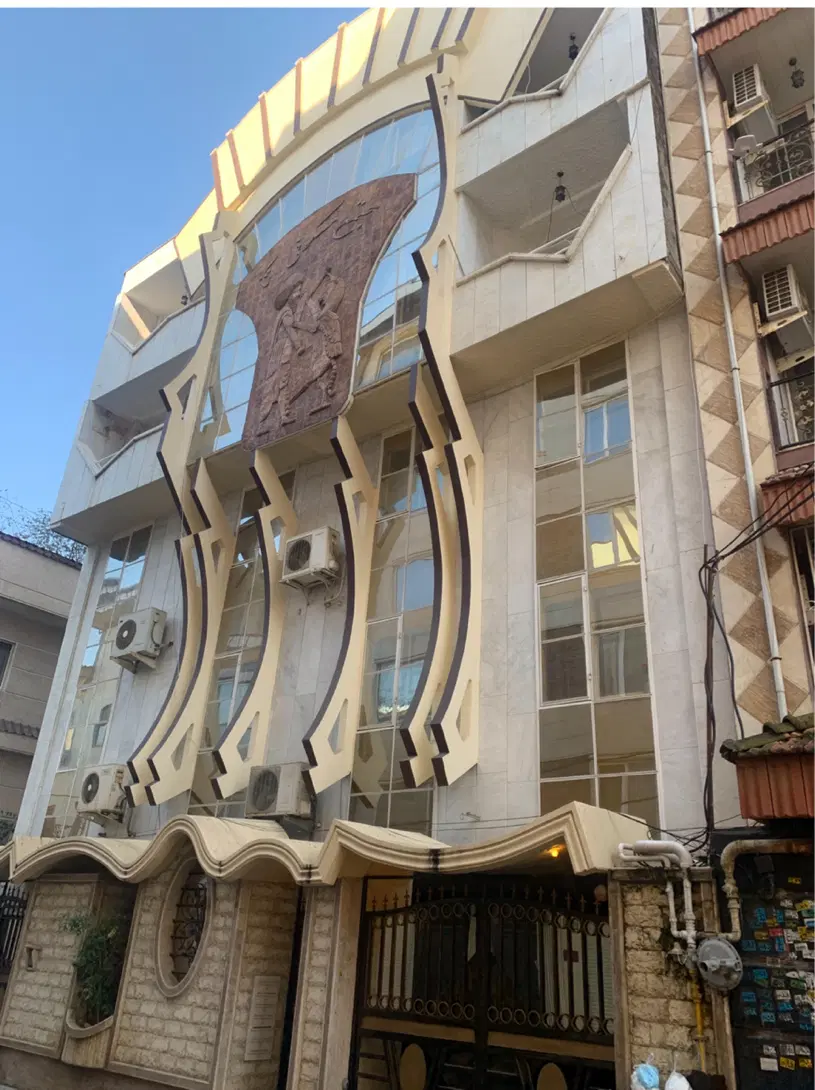 فروش آپارتمان ویودار کارگر فرد روبرو باغ نارنج