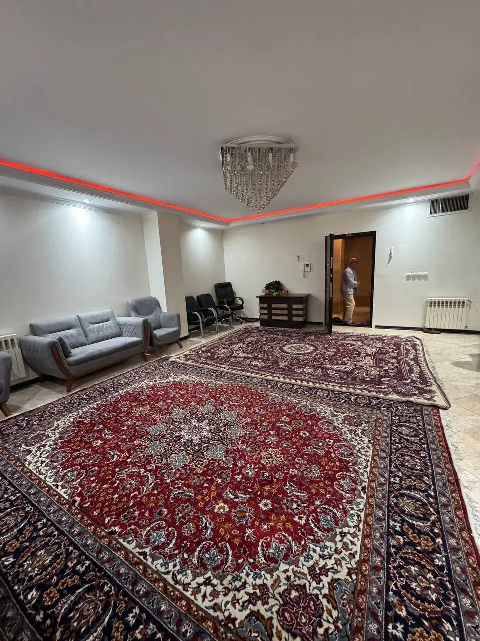 آسمانها ( ۱۱۰ متر ۲ خوابه ) با امکانات  ۸ ساله