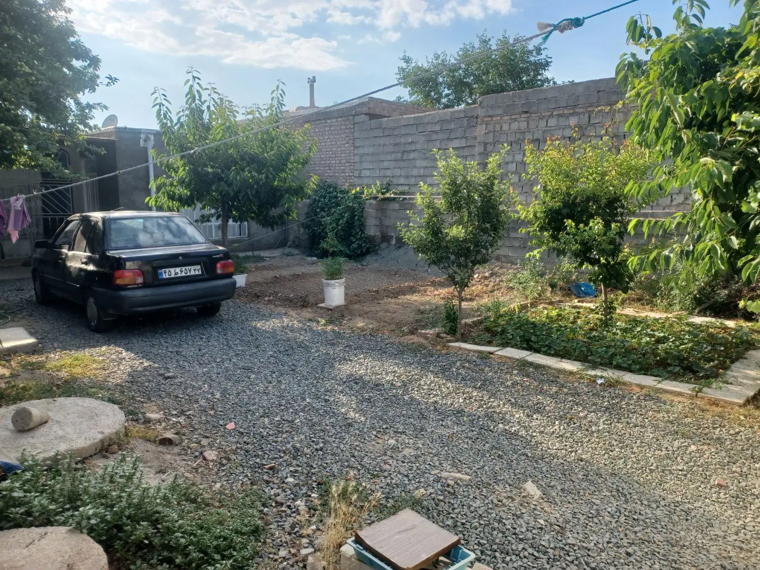 خانه ۳۰۰ متری