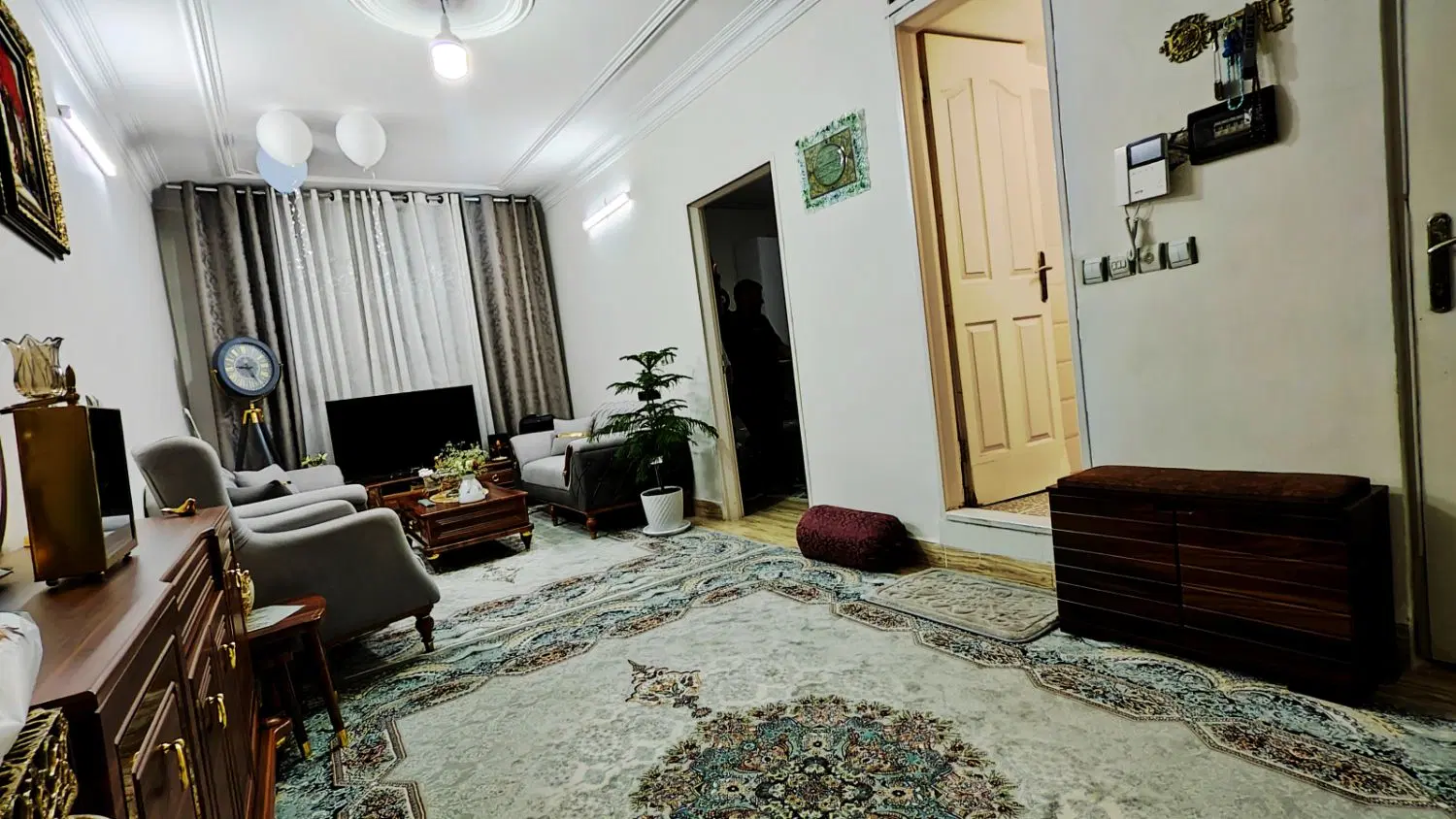 واحد نقلی در بهترین لوکیشن شهر